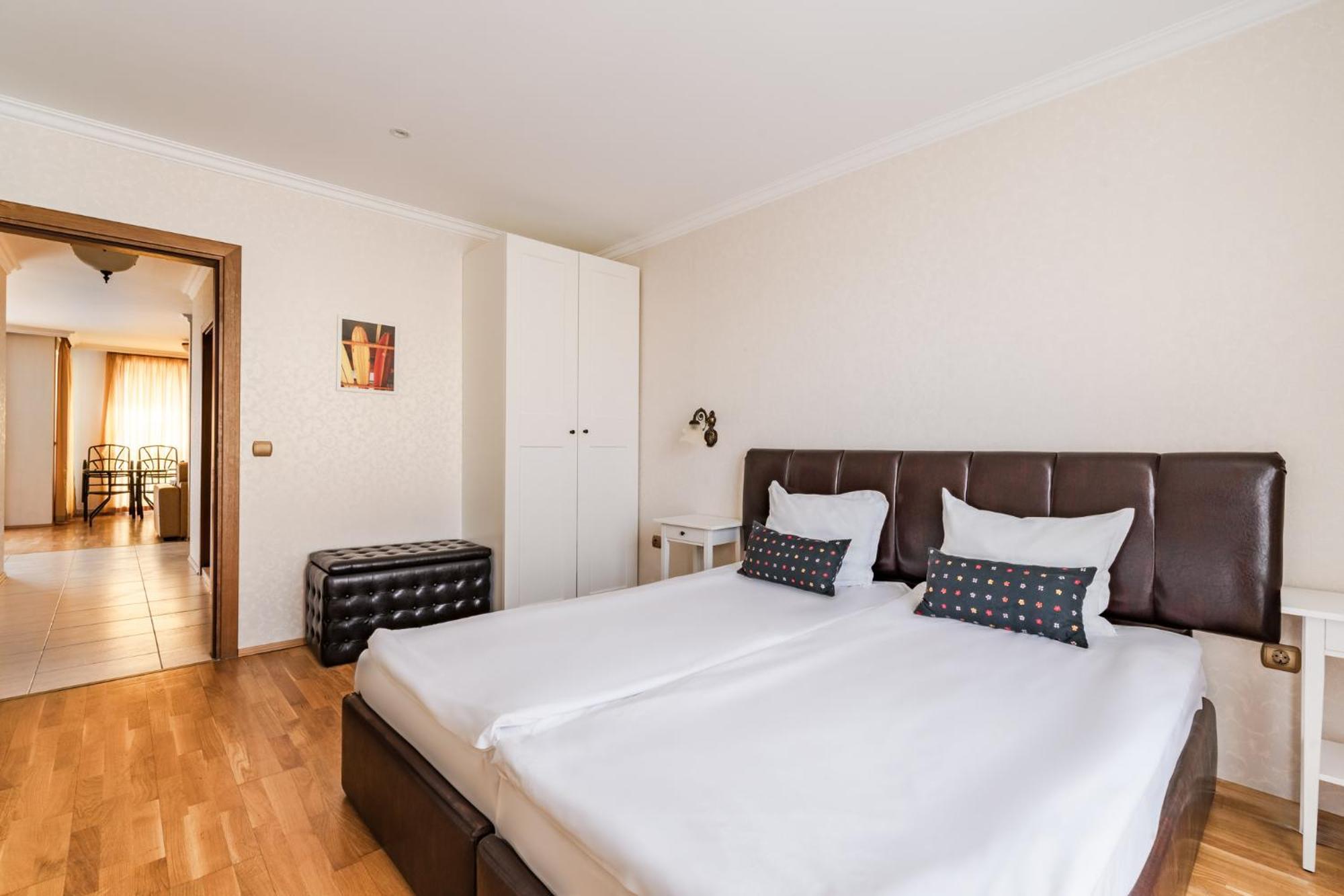 Apartcomplex Splendid Saints Constantine and Helena ภายนอก รูปภาพ
